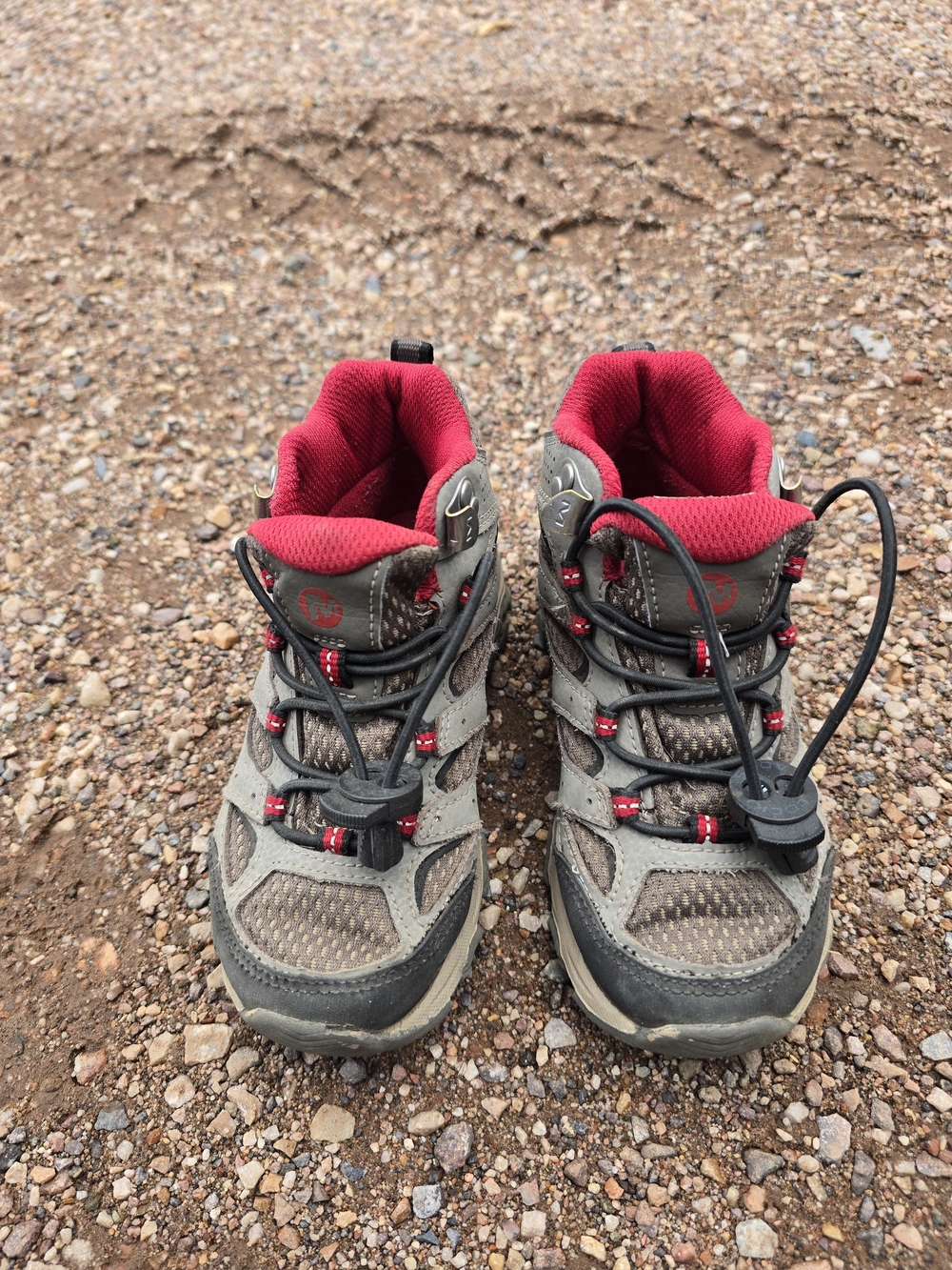 Merrell Kids Gray and Red Hiking Boots Sz 11